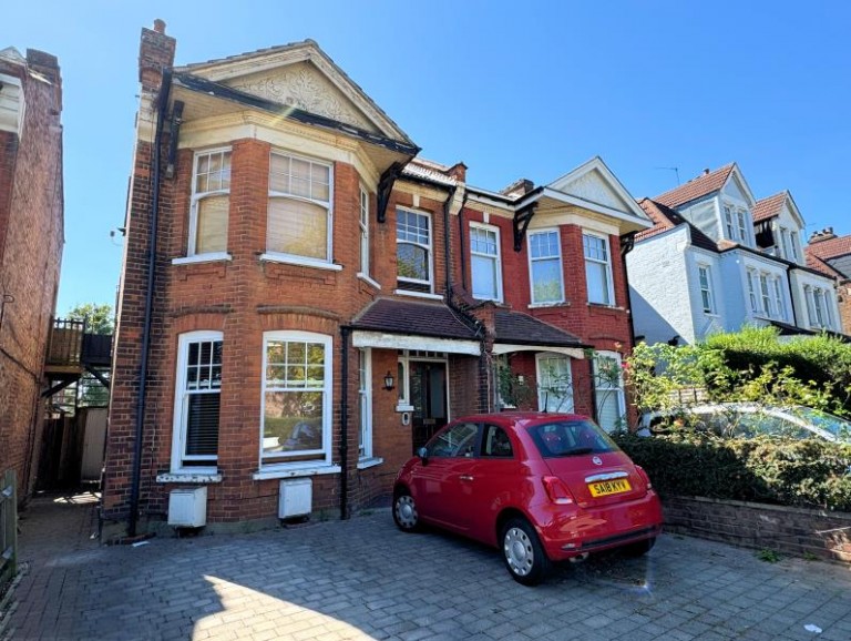 GRANVILLE ROAD, NORTH FINCHLEY, N12