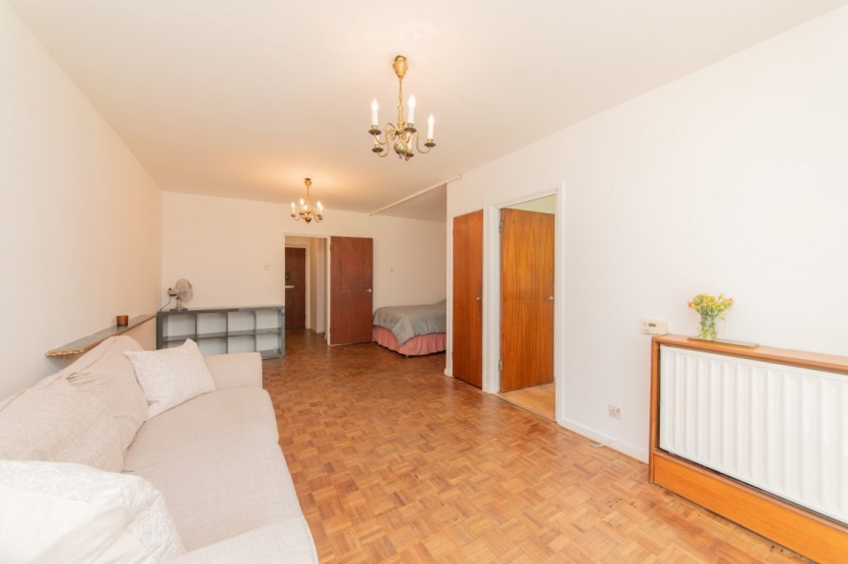 SEYMOUR ROAD, FINCHLEY, N3 2NF