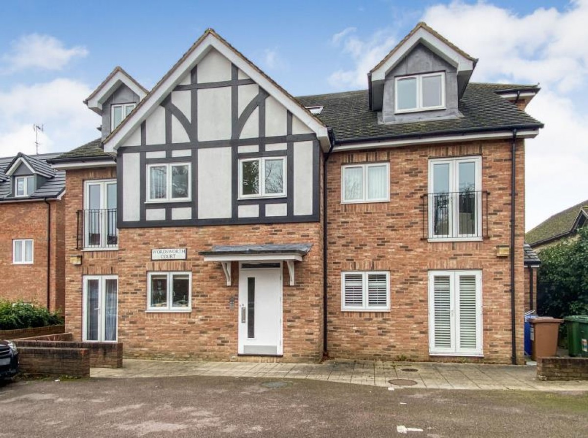 PARK AVENUE, KNEBWORTH, SG3