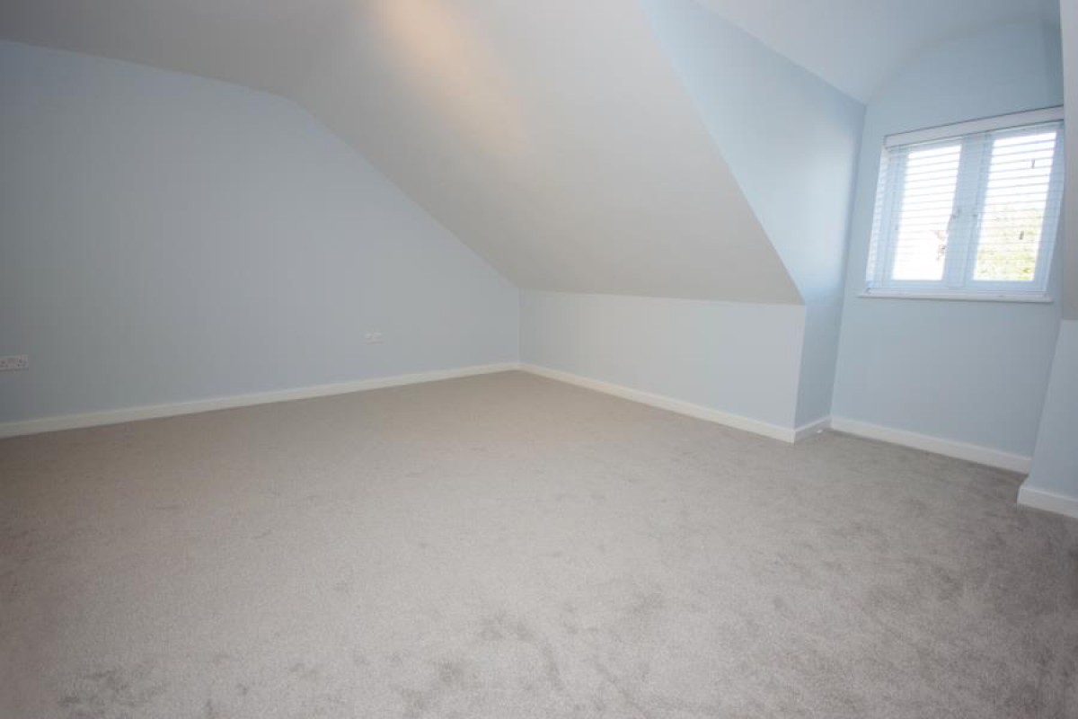 PARK AVENUE, KNEBWORTH, SG3