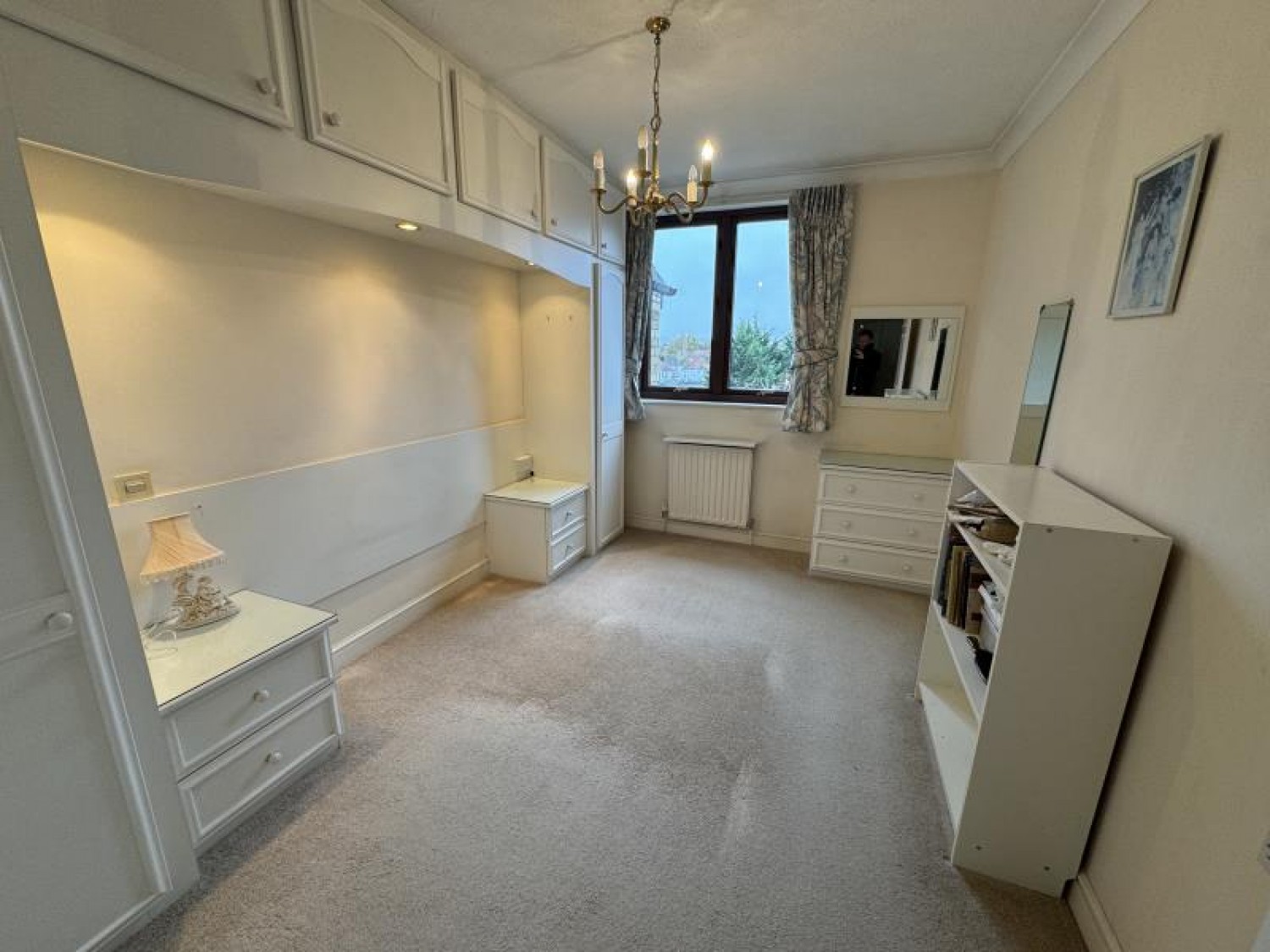 HAMILTON SQUARE, NORTH FINCHLEY, N12