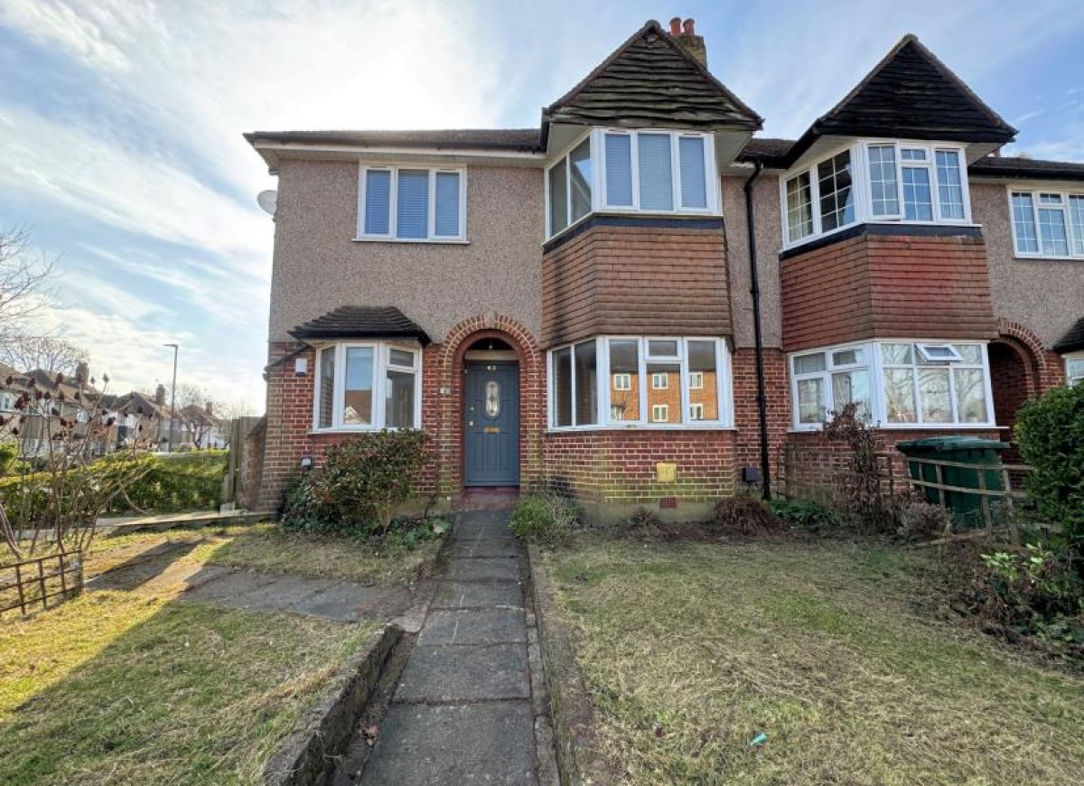 TORRINGTON PARK, NORTH FINCHLEY, N12