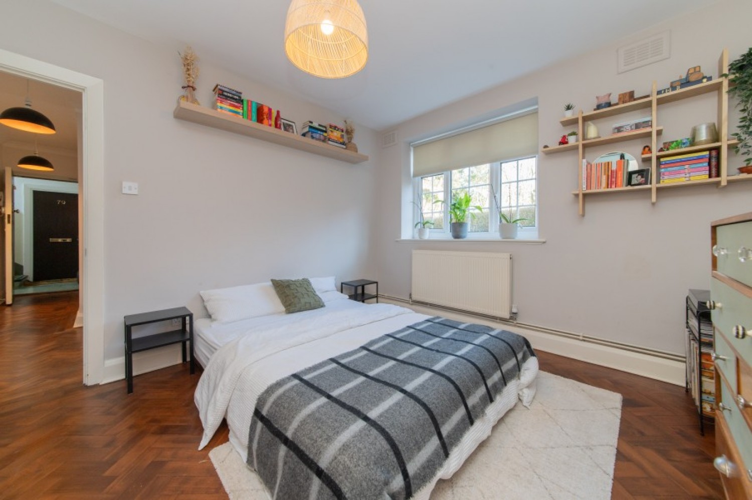 BALLARDS LANE, FINCHLEY, N3