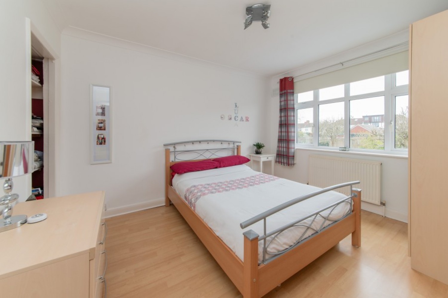 WEIRDALE AVENUE, WHETSTONE, N20