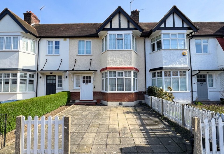 CADOGAN GARDENS, FINCHLEY, N3