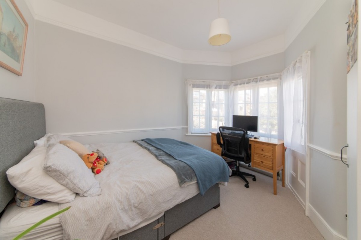 PARK CRESCENT, FINCHLEY, N3