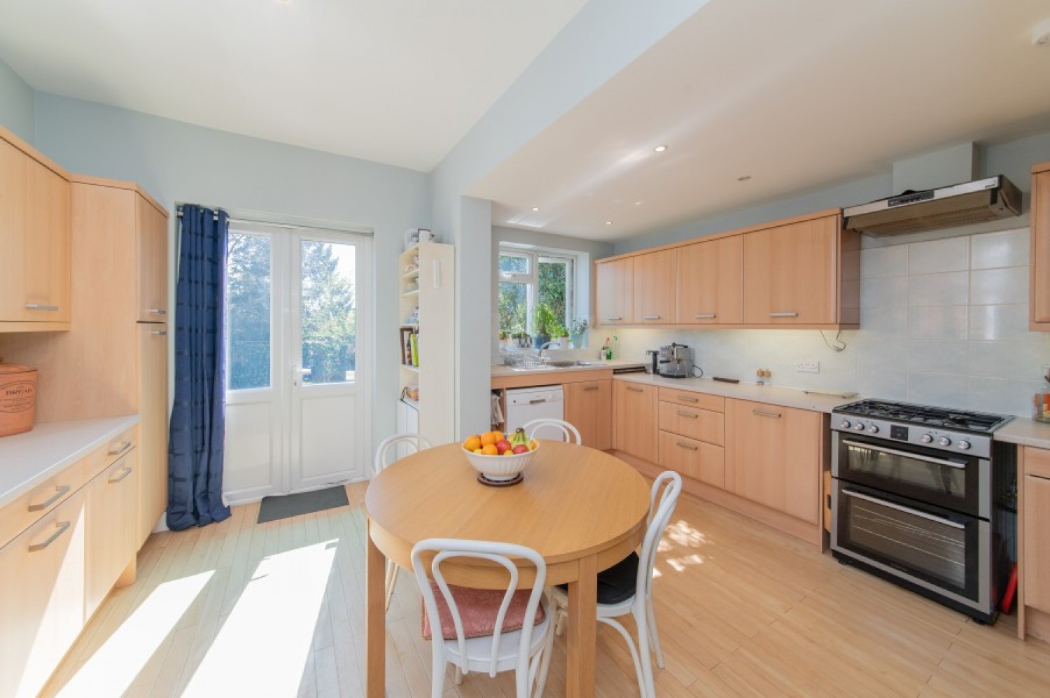 PARK CRESCENT, FINCHLEY, N3