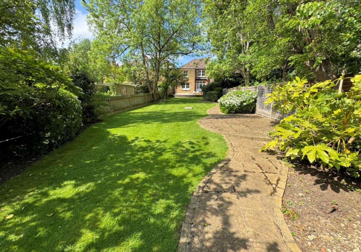 ETCHINGHAM PARK ROAD, FINCHLEY. N3