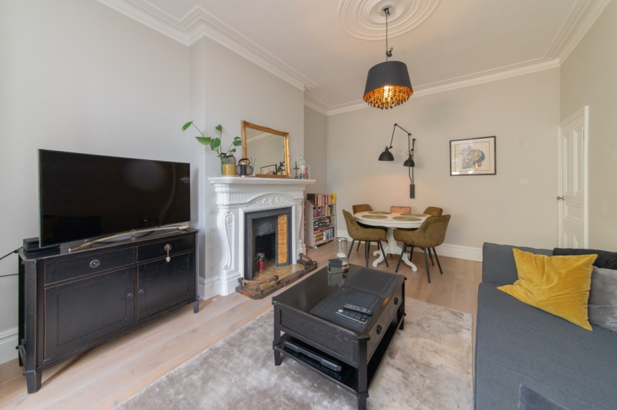DUKES AVENUE, FINCHLEY, N3