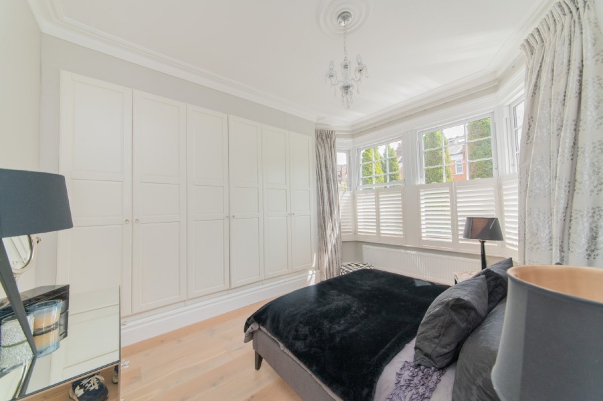 DUKES AVENUE, FINCHLEY, N3