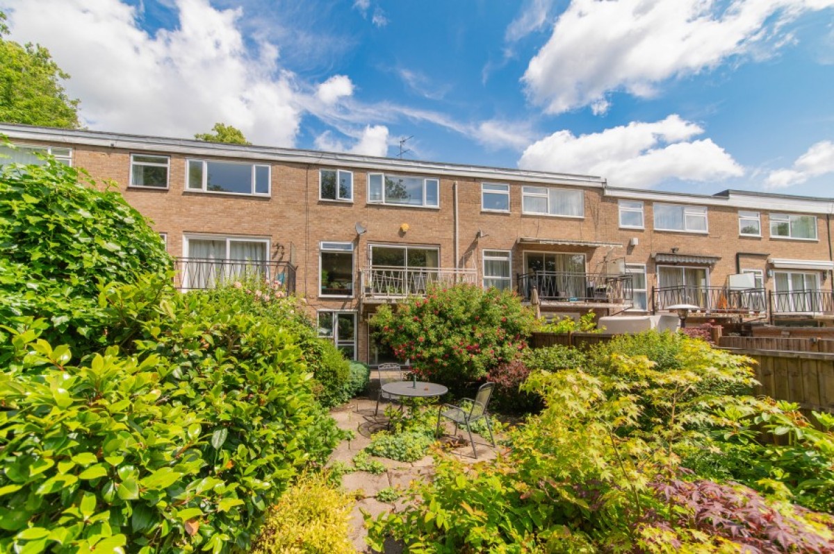 THE RIDGEWAY, MILL HILL VILLAGE, NW7