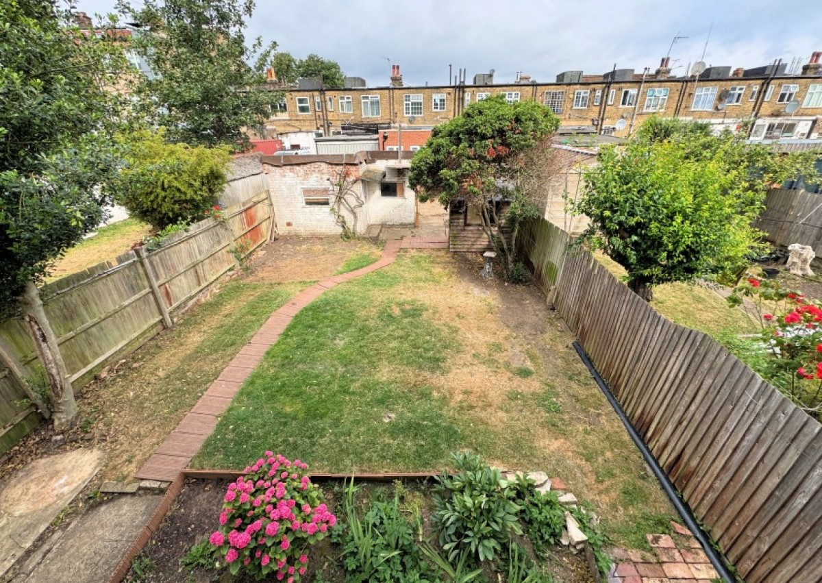 ST PAULS WAY, FINCHLEY, N3