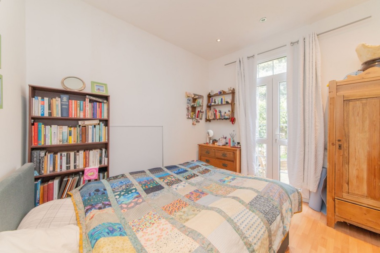 DOLLIS ROAD, FINCHLEY, N3