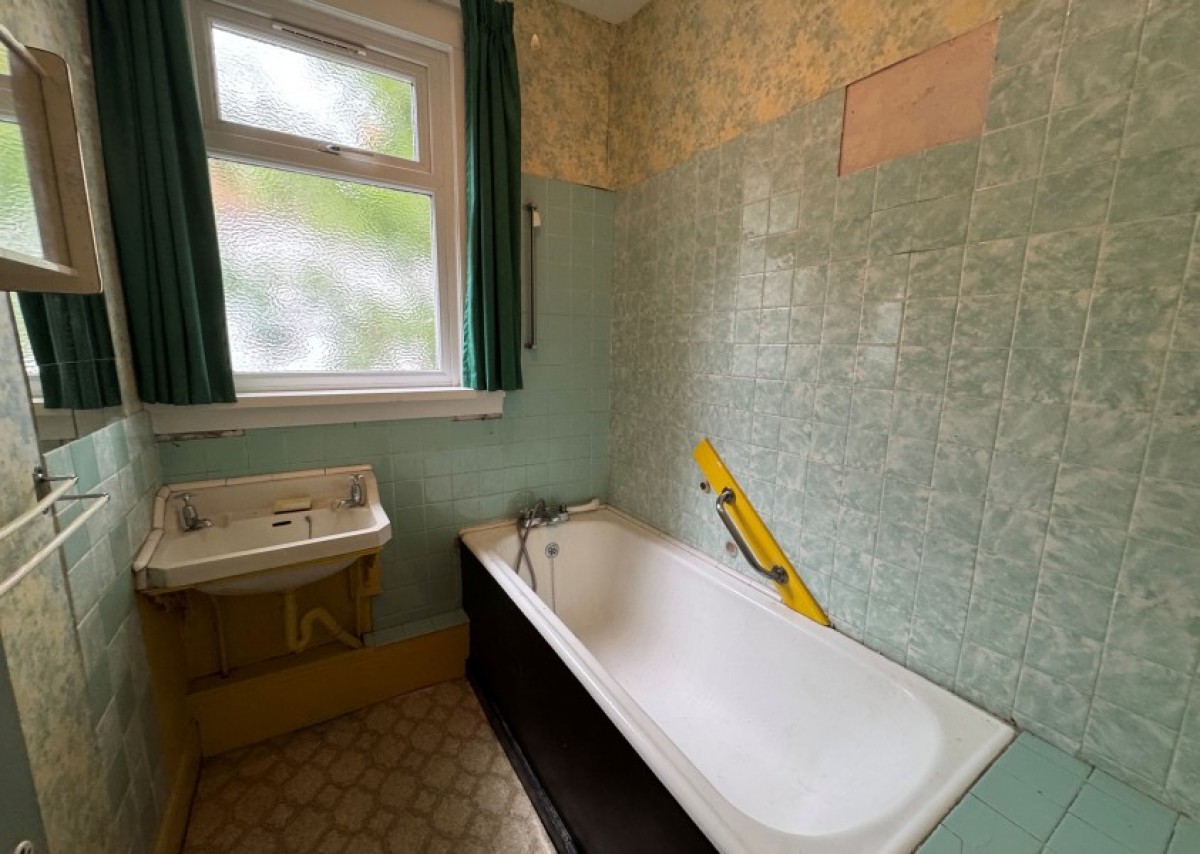 WOODGRANGE AVENUE, NORTH FINCHLEY, N12