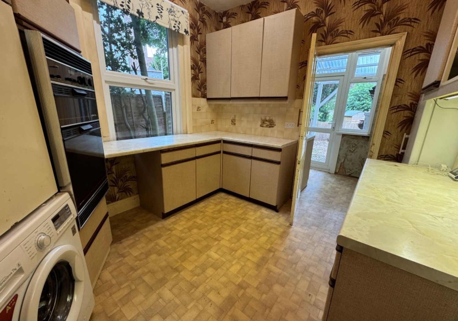 WOODGRANGE AVENUE, NORTH FINCHLEY, N12