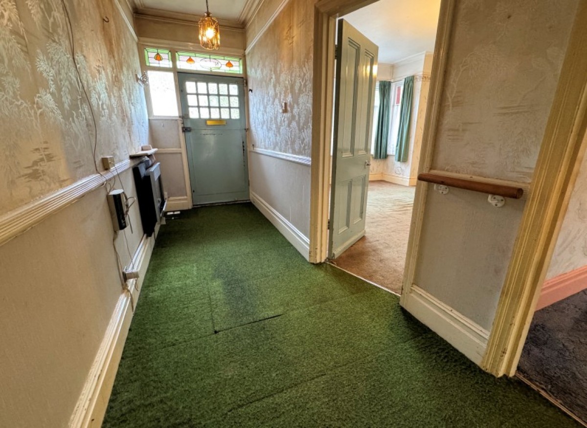 WOODGRANGE AVENUE, NORTH FINCHLEY, N12