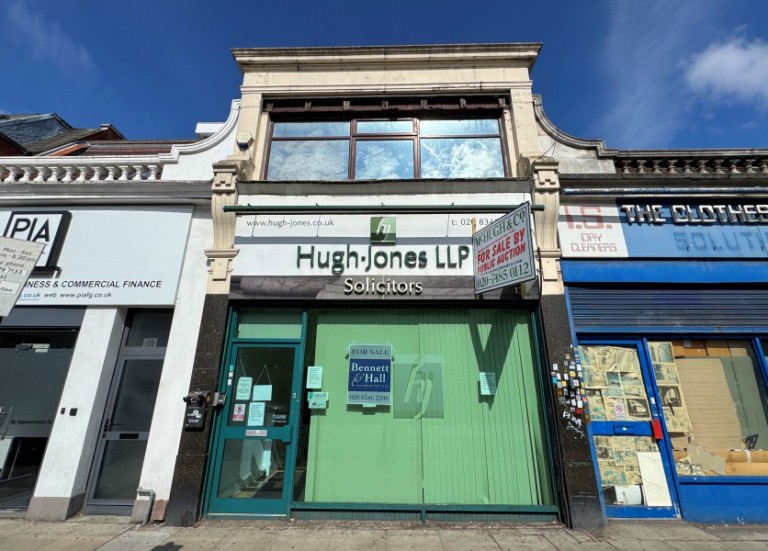 BALLARDS LANE, FINCHLEY, N3