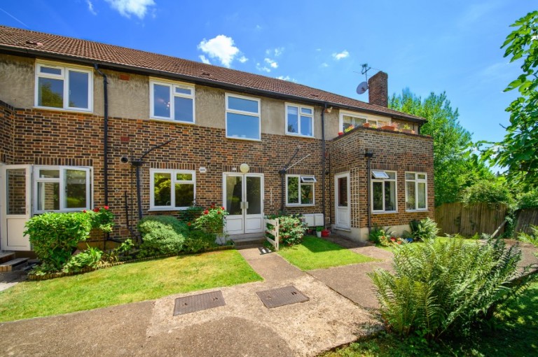 THE OAKS, WOODSIDE AVENUE, NORTH FINCHLEY, N12