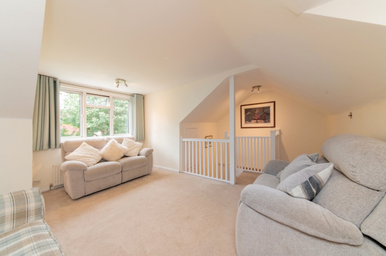 CHISLEHURST AVE, NORTH FINCHLEY, N12
