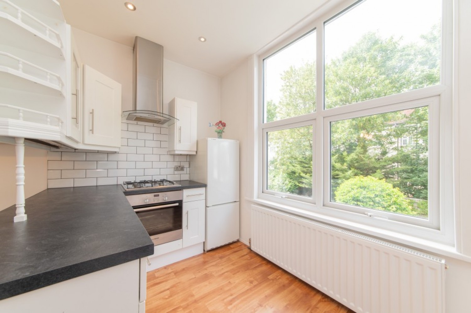 CHISLEHURST AVE, NORTH FINCHLEY, N12
