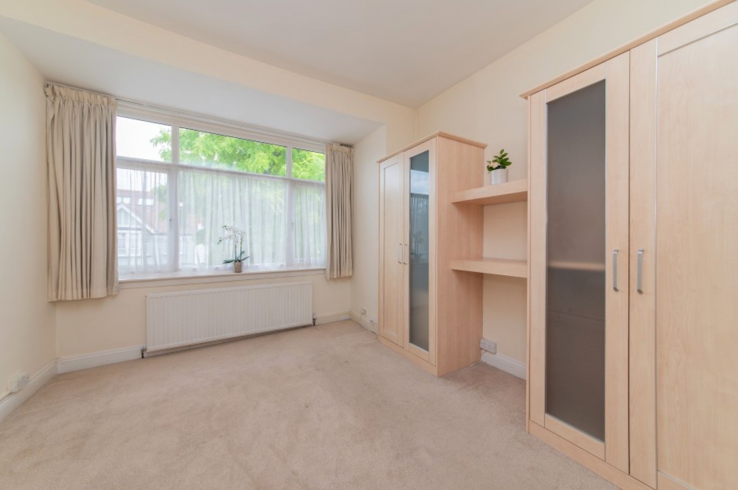 CHISLEHURST AVE, NORTH FINCHLEY, N12