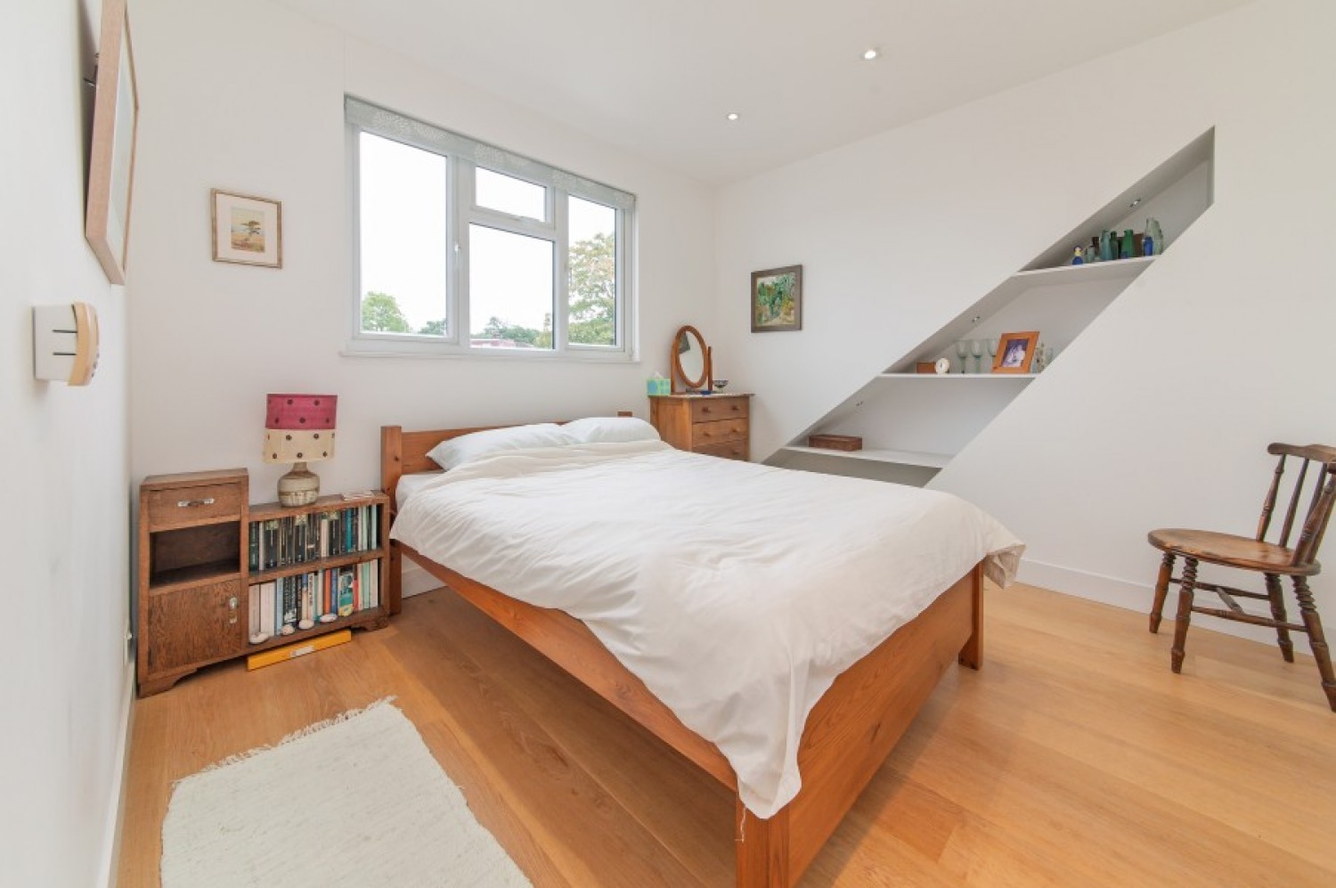 HENDALE AVENUE, HENDON, NW4