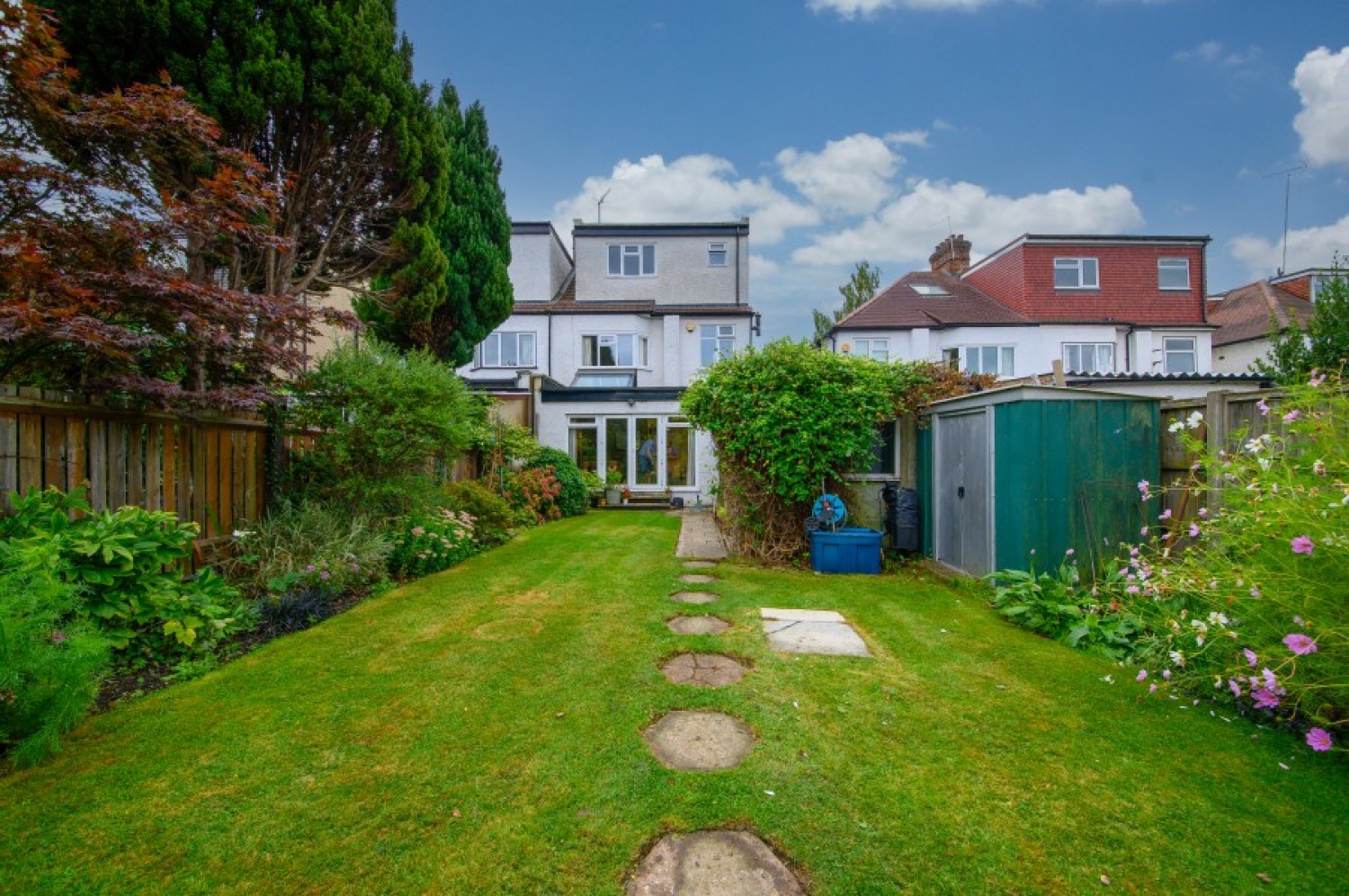 HENDALE AVENUE, HENDON, NW4