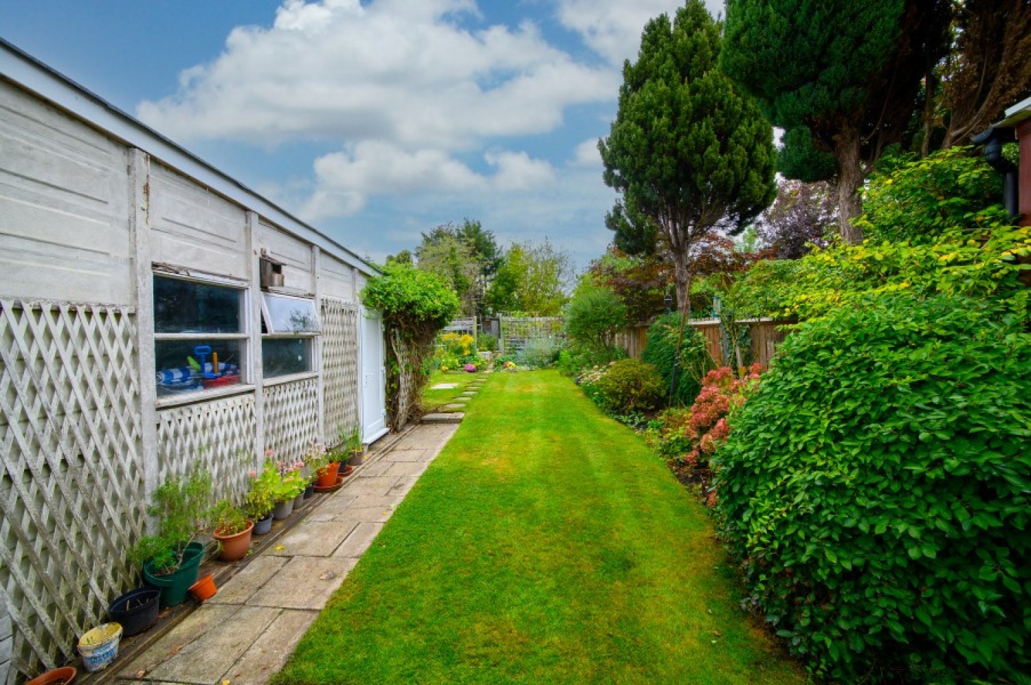 HENDALE AVENUE, HENDON, NW4