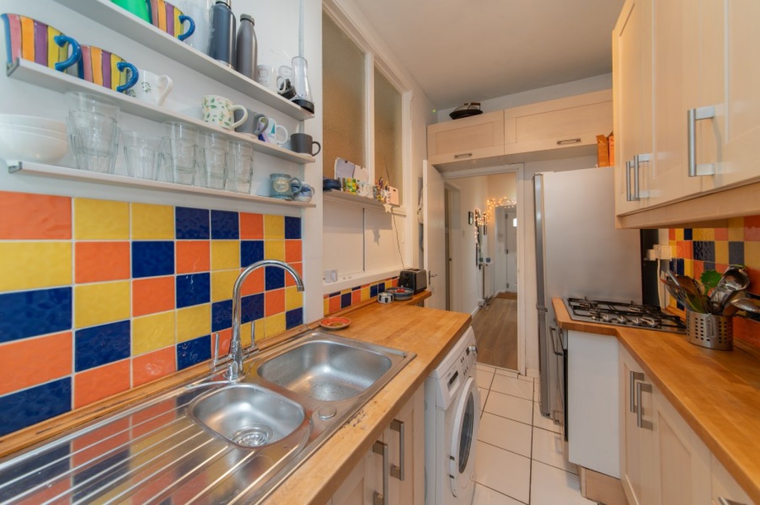SQUIRES LANE, FINCHLEY, N3