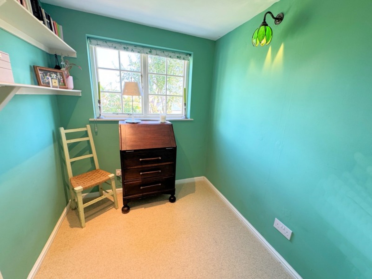 DURY ROAD, BARNET EN5