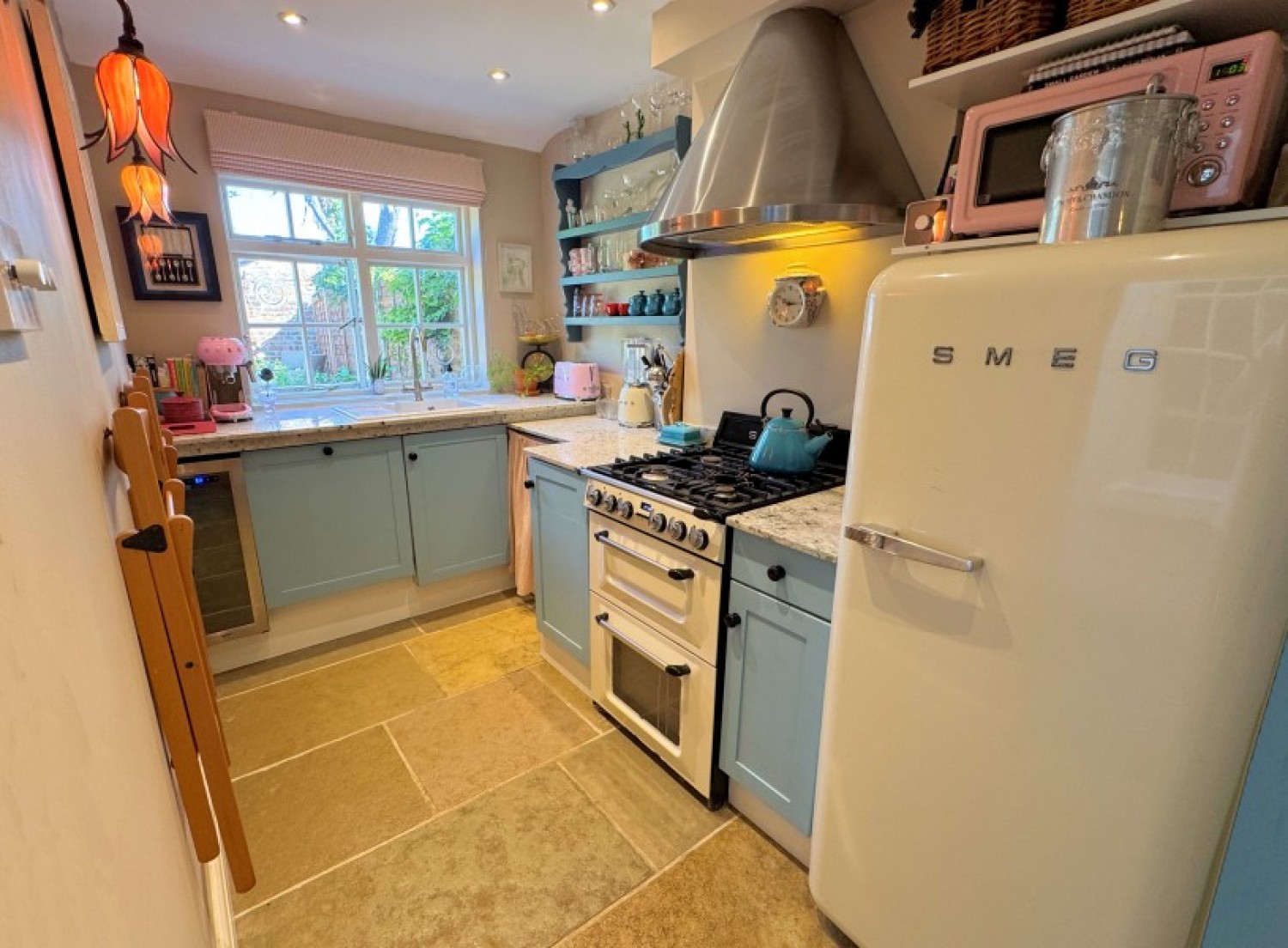 DURY ROAD, BARNET EN5