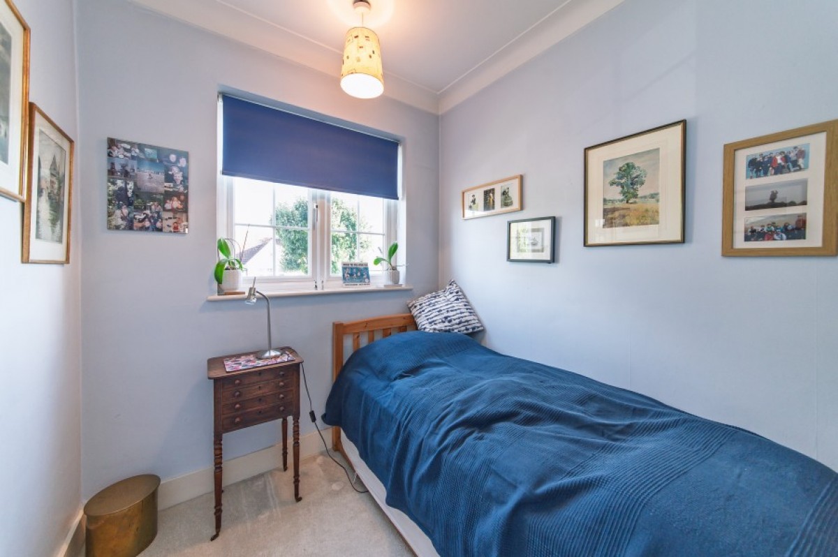 WOODLANDS AVENUE, FINCHLEY, N3