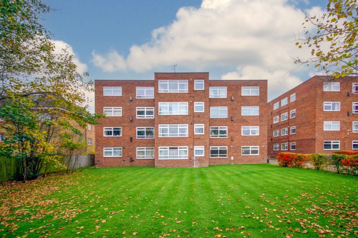 ETCHINGHAM PARK ROAD, FINCHLEY, N3