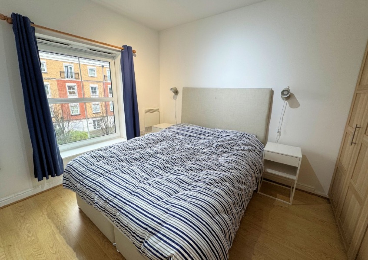 HIGH ROAD, NORTH FINCHLEY, N12