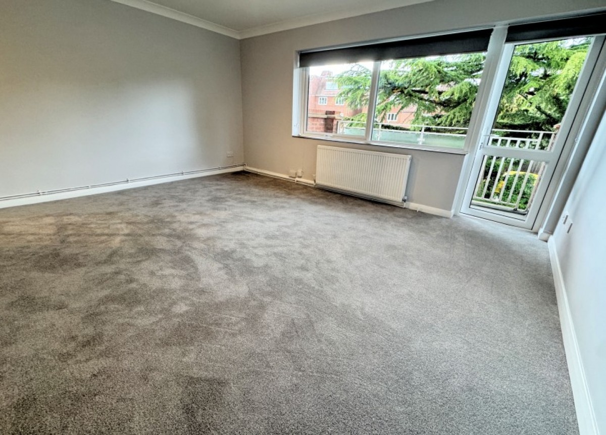 HENDON LANE, FINCHLEY, N3