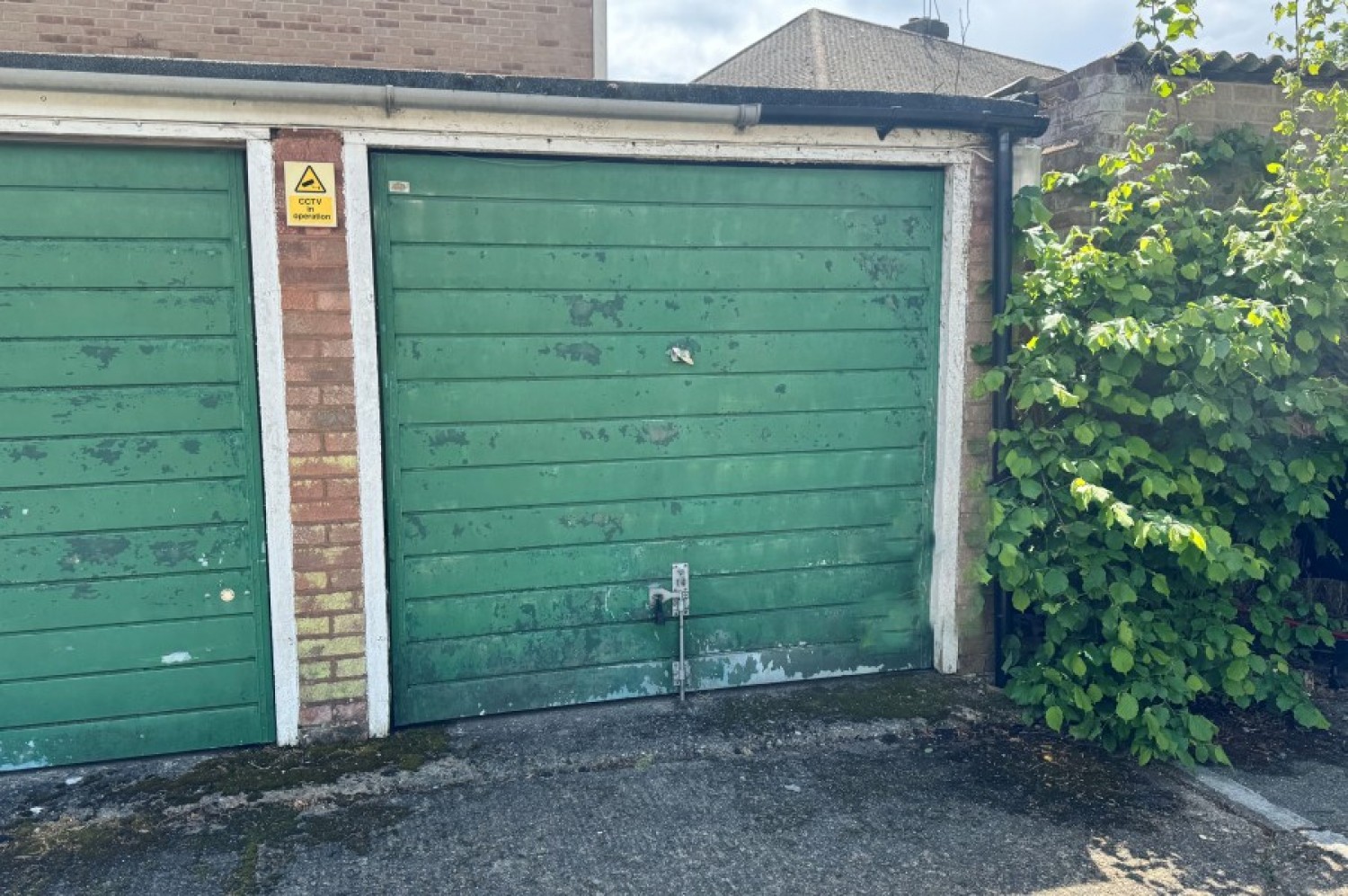 HENDON LANE, FINCHLEY, N3