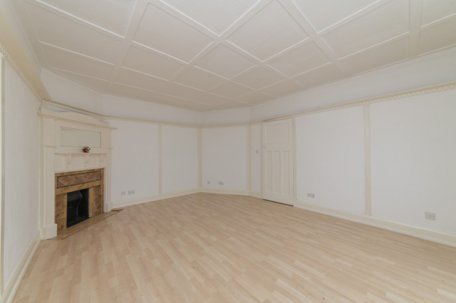 ALYTH GARDENS, LONDON, NW11