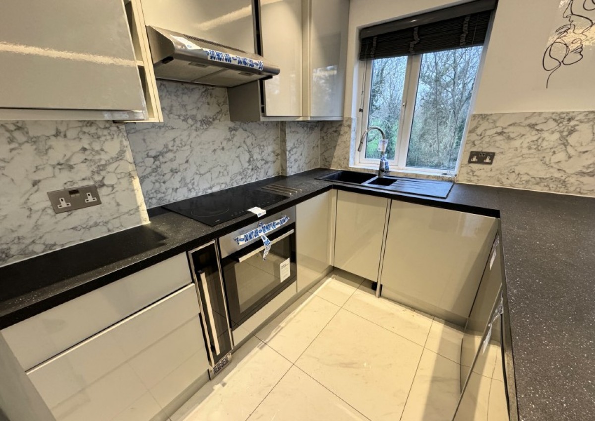 PARK CLOSE, NORTH FINCHLEY, N12