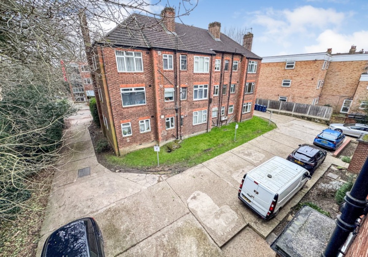 PARK CLOSE, NORTH FINCHLEY, N12