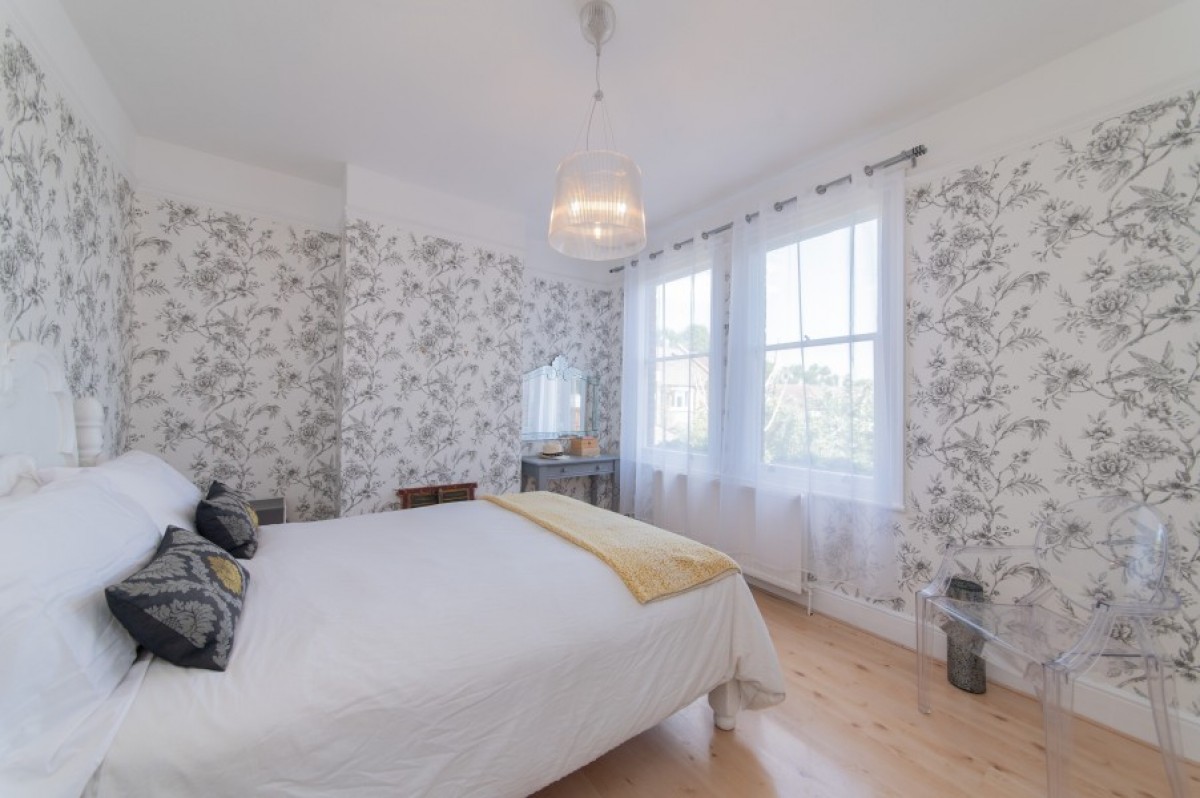 WOODGRANGE AVE, NORTH FINCHLEY, N12