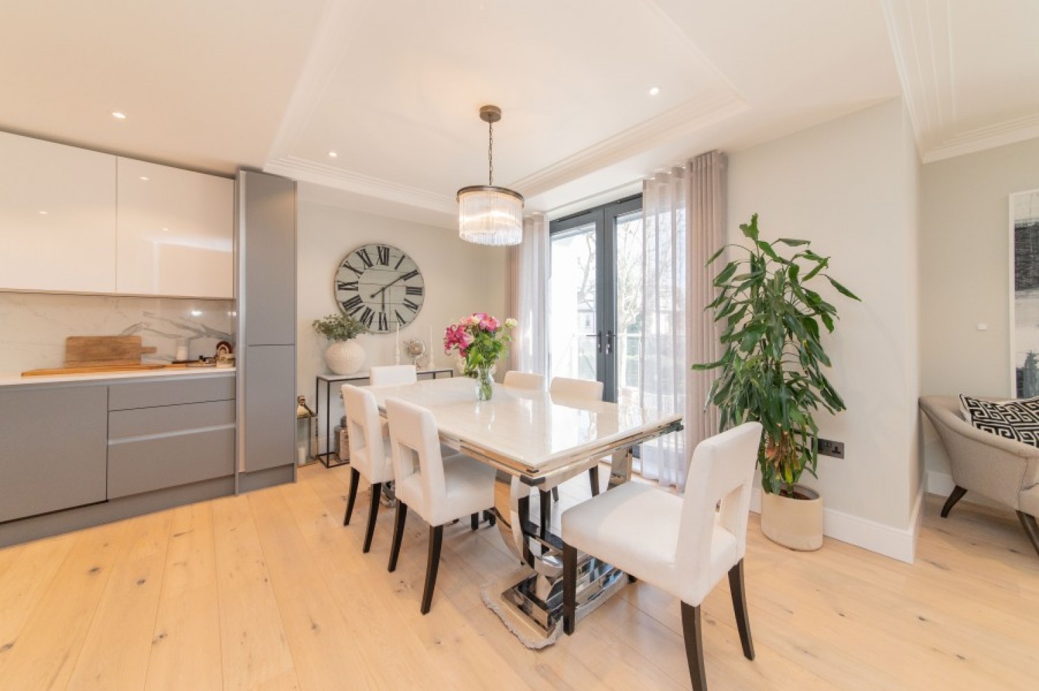 DOLLIS AVENUE, FINCHLEY, N3