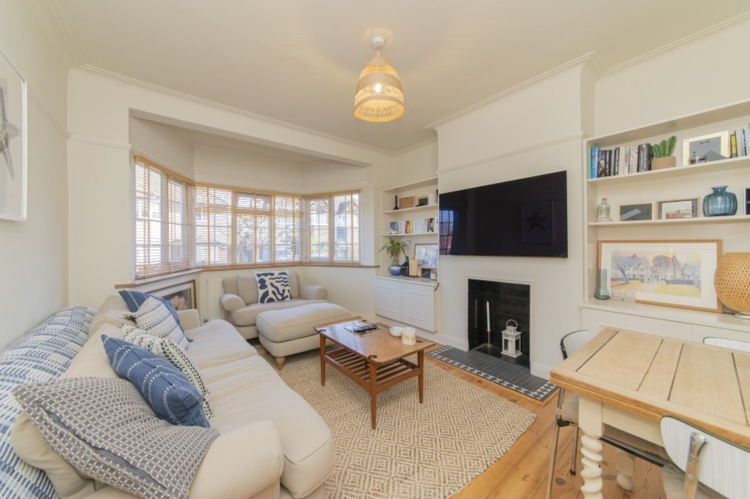 GLENHURST ROAD, NORTH FINCHLEY, N12
