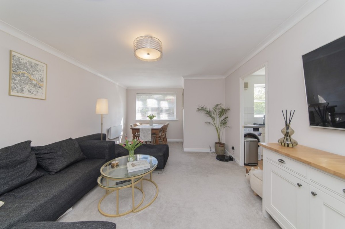 LUCAS GARDENS, EAST FINCHLEY, N2