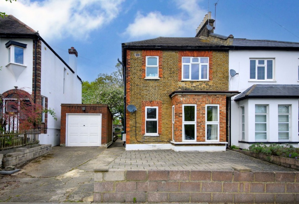FRIERN PARK, NORTH FINCHLEY, N12