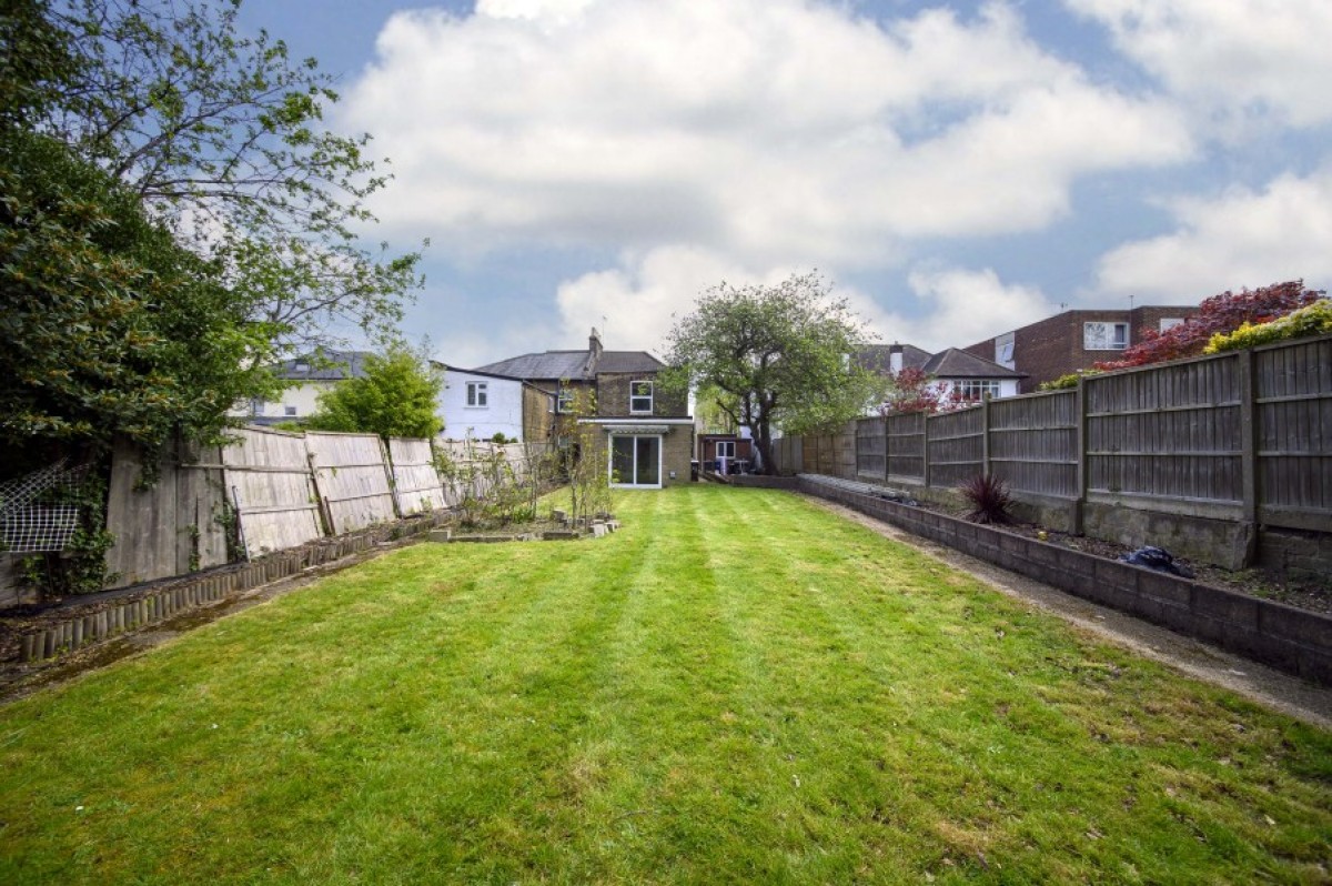 FRIERN PARK, NORTH FINCHLEY, N12