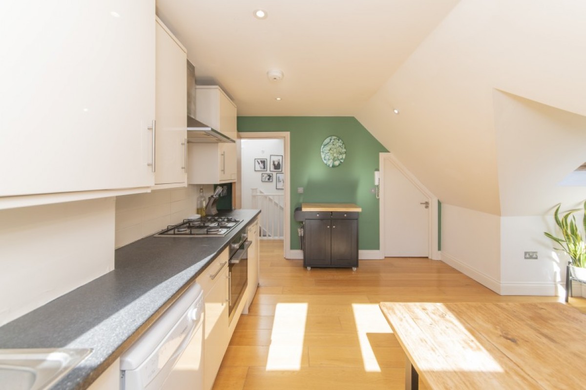 ARGYLE ROAD, NORTH FINCHLEY, N12