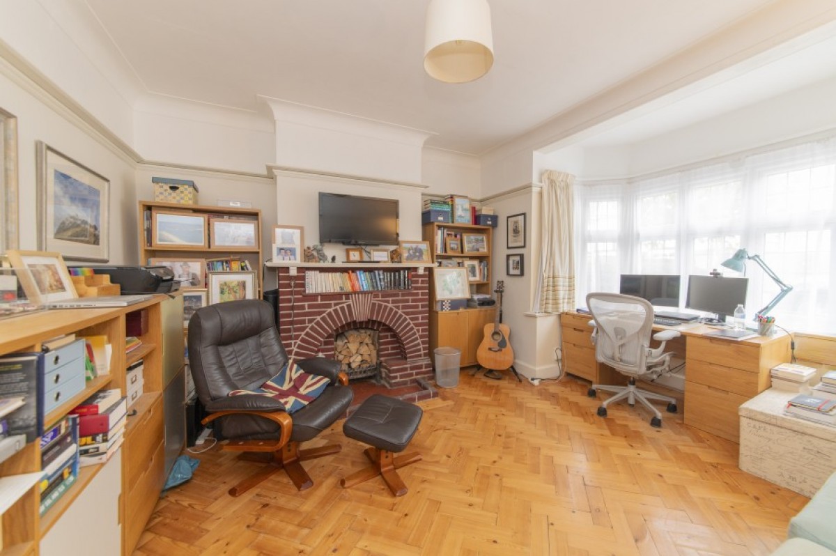 ST PAULS WAY, FINCHLEY, N3