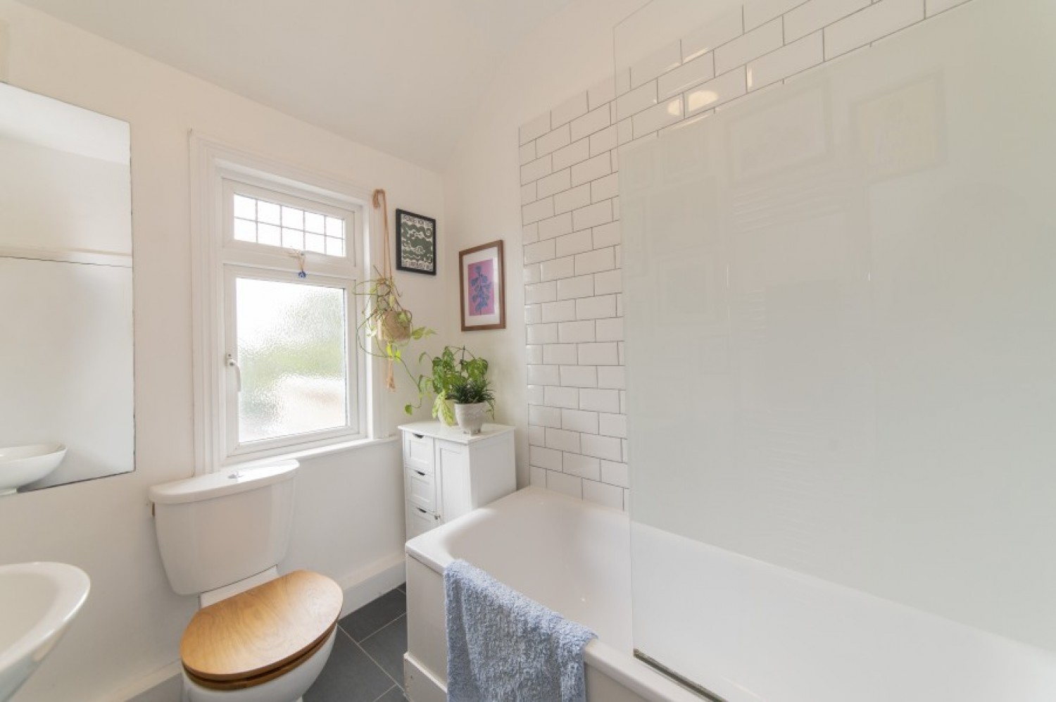 WOODGRANGE AVENUE, NORTH FINHCLEY, N12