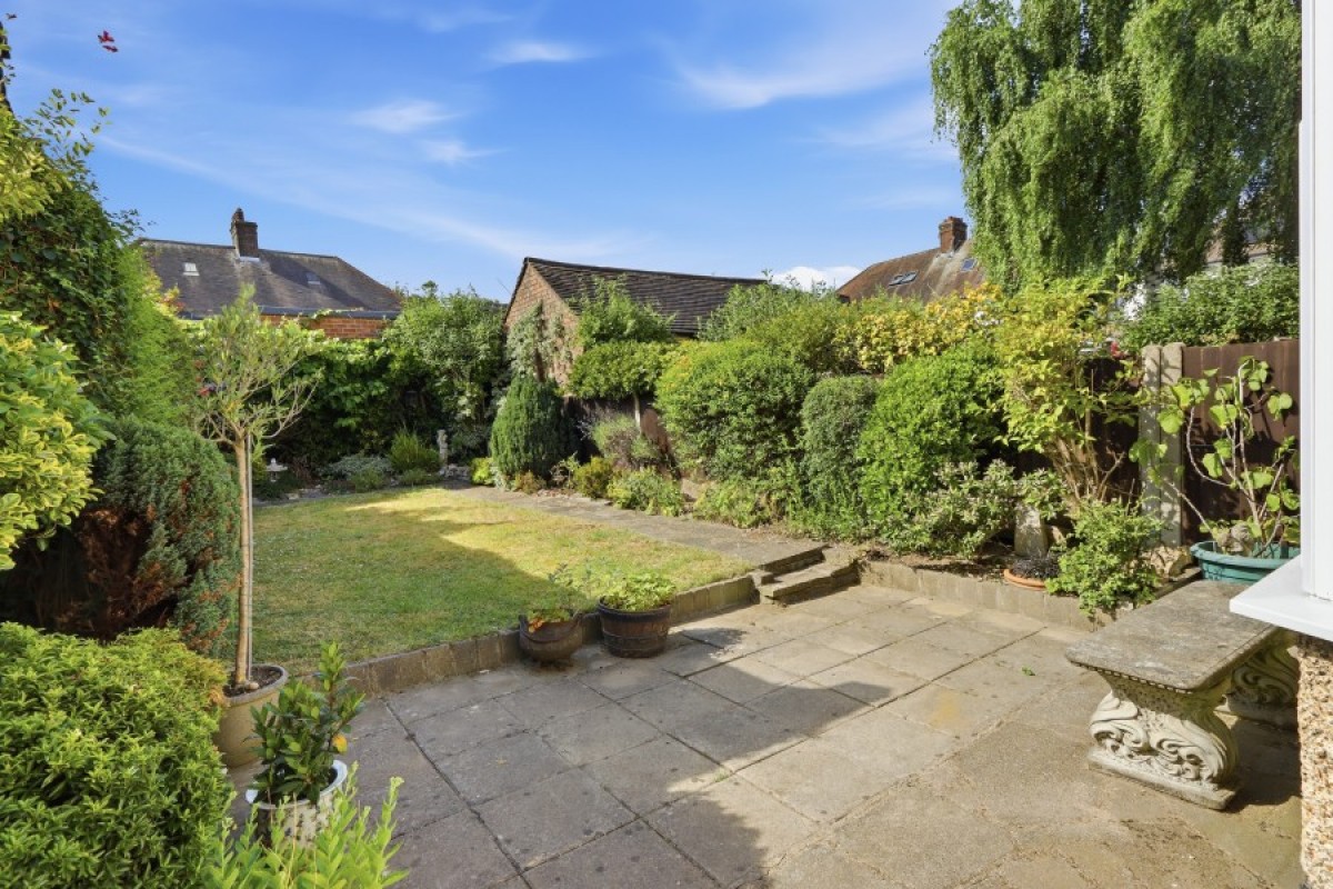 WILLOW WAY, FINCHLEY, N3