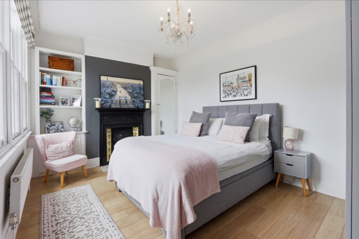 ASHURST ROAD, NORTH FINCHLEY, N12